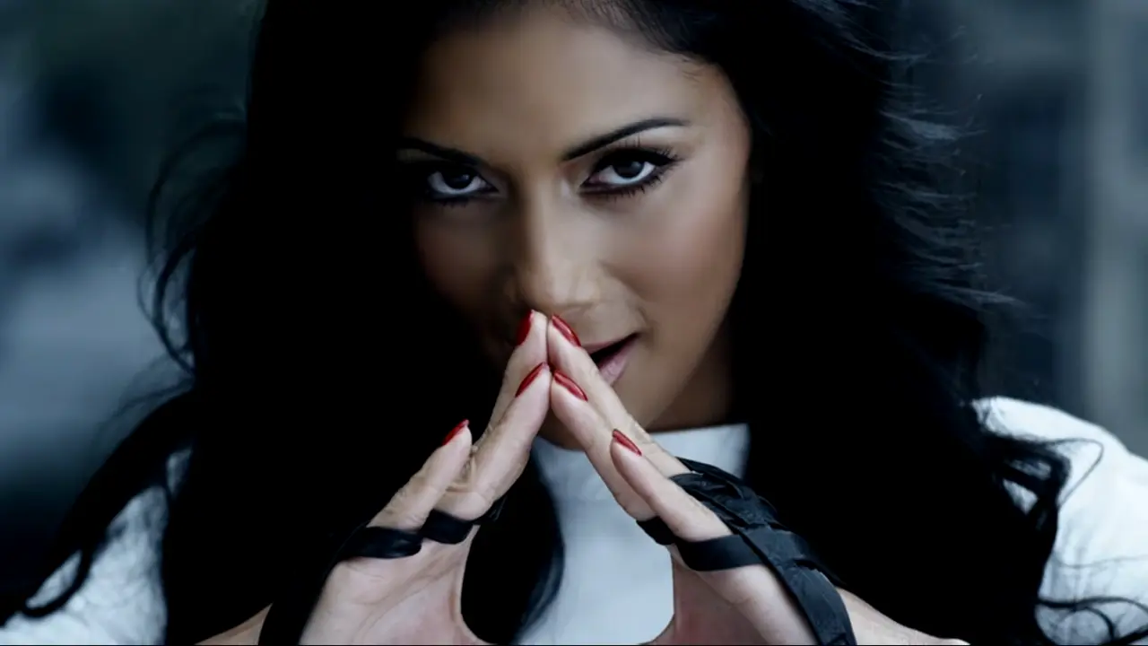 Nicole Scherzinger Poison