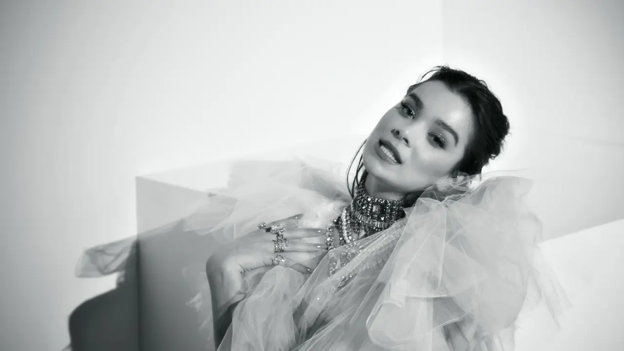  Hailee Steinfeld I Love You's